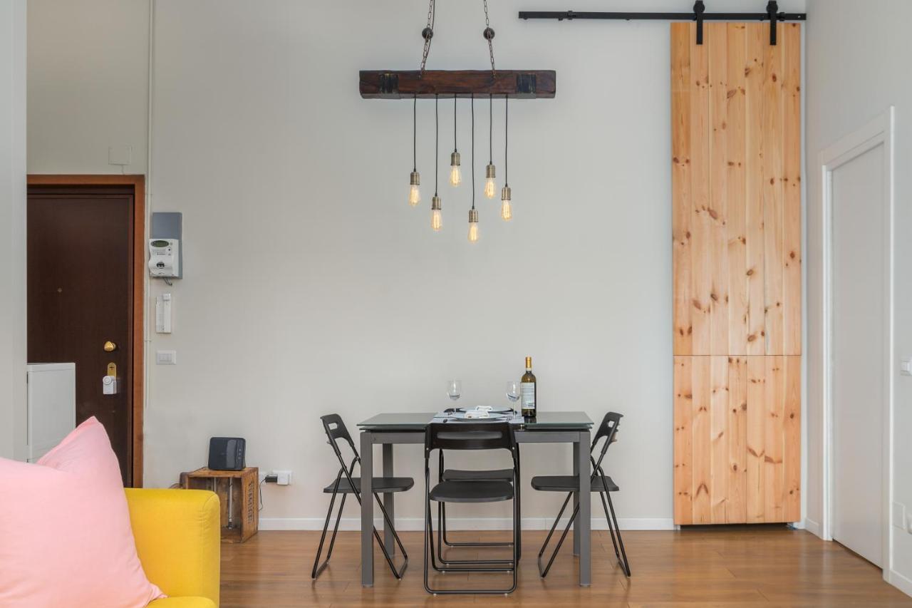 Maiolica Apartment - Free Parking And Great Connection To Linate And Duomo Milánó Kültér fotó