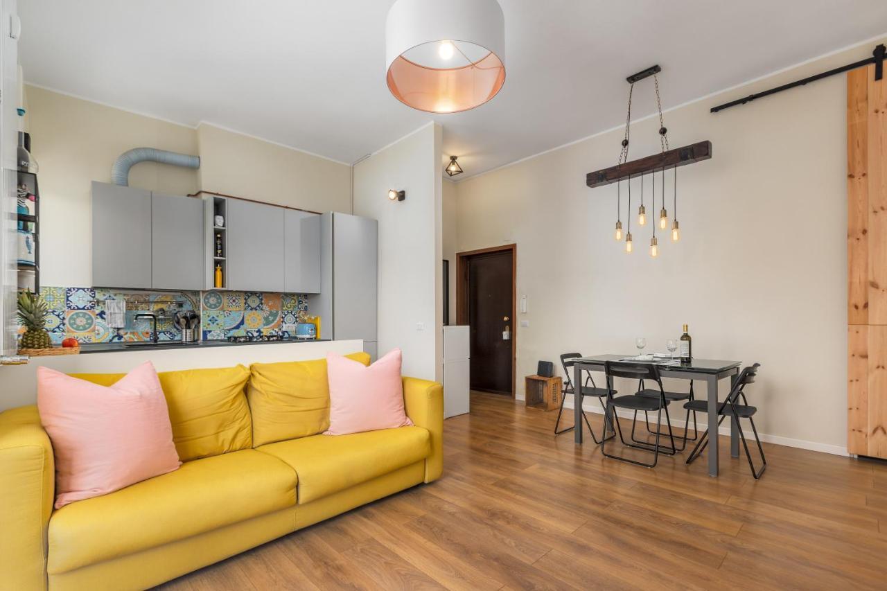 Maiolica Apartment - Free Parking And Great Connection To Linate And Duomo Milánó Kültér fotó