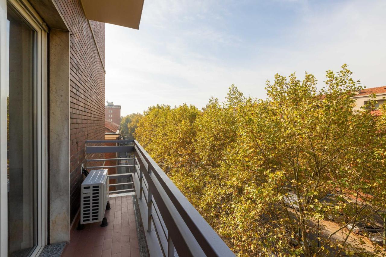 Maiolica Apartment - Free Parking And Great Connection To Linate And Duomo Milánó Kültér fotó